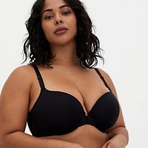 NWT Torrid 38D front clasp Tshirt Bra